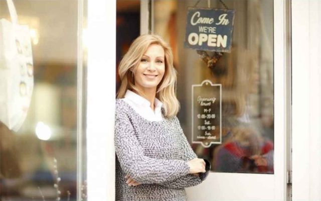 8 NEW YEAR RESOLUTIONS TO LEVERAGE YOUR RETAIL BUSINESS
