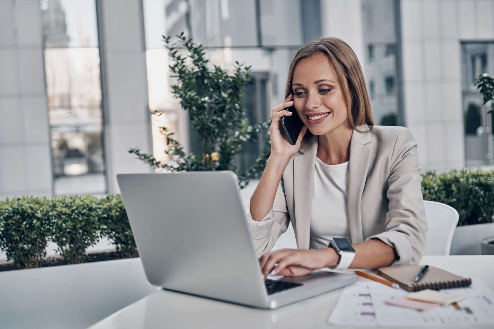 in-touch-with-clients-QEVB7TV | Arquiconsult - Soluções Microsoft Dynamics 365: Arquiconsult é uma empresa Consultora de Sistemas de Informação - 8340